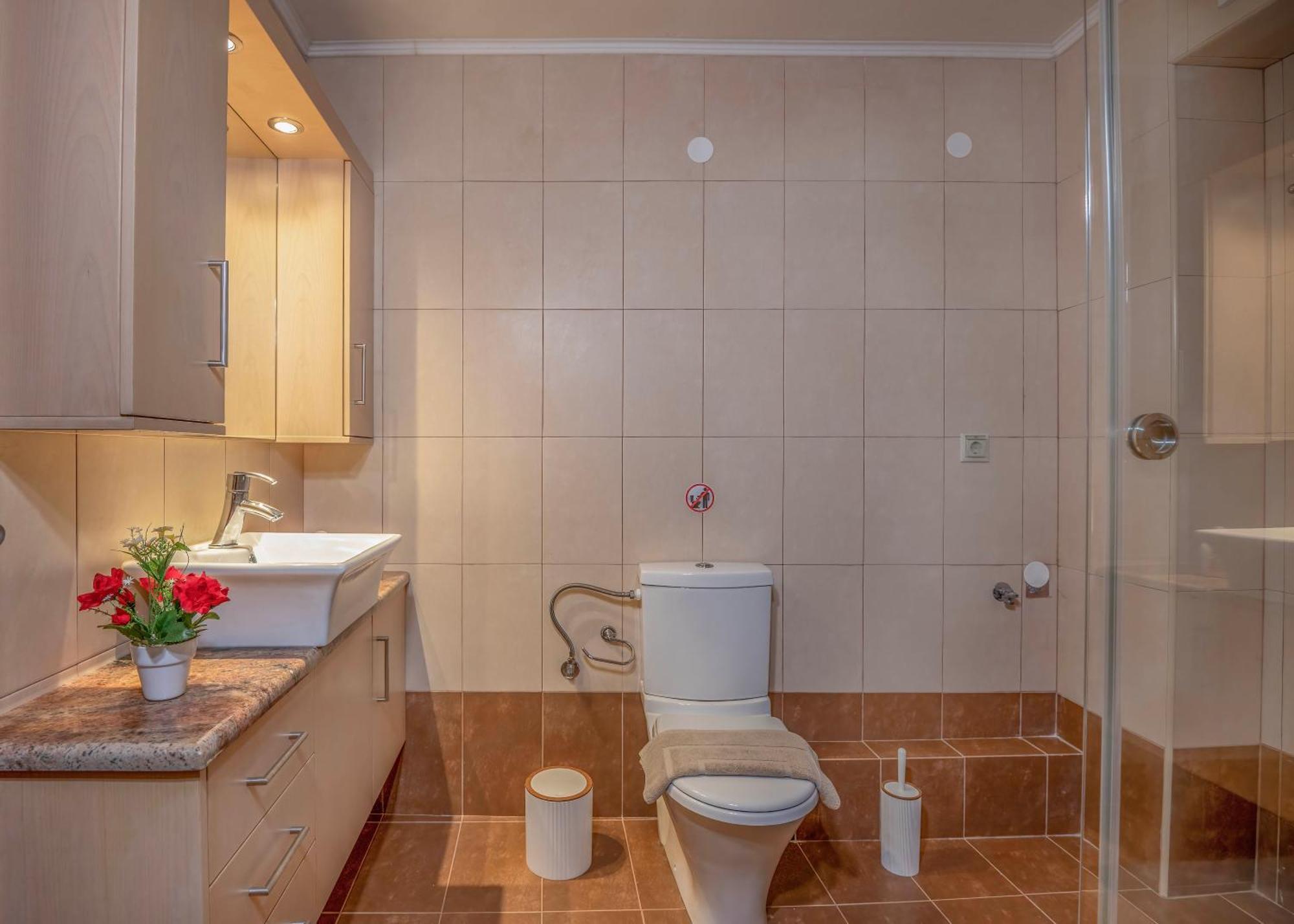 Fortezza Side Suite 罗希姆诺 外观 照片